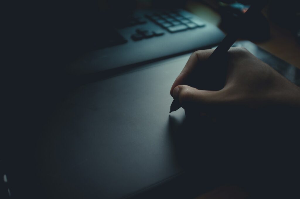 Mastering Digital Graphic Design: Workflows, Examples, and Trends